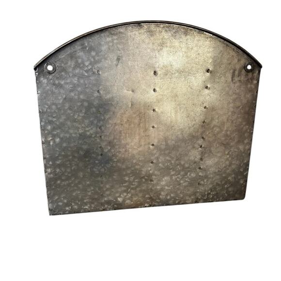 Galvanized, rustic farmhouse, organizer decor - Picture 4 of 11